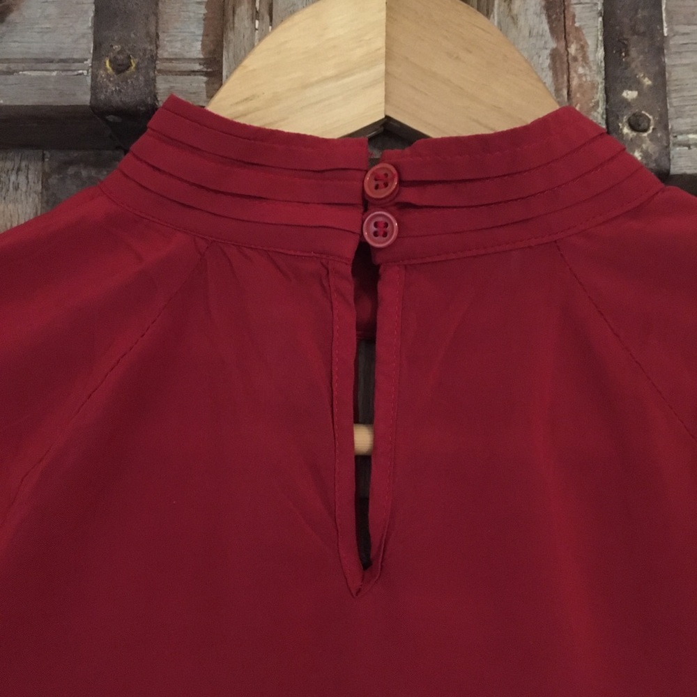 🌳🕊red top - Picture 5 of 5